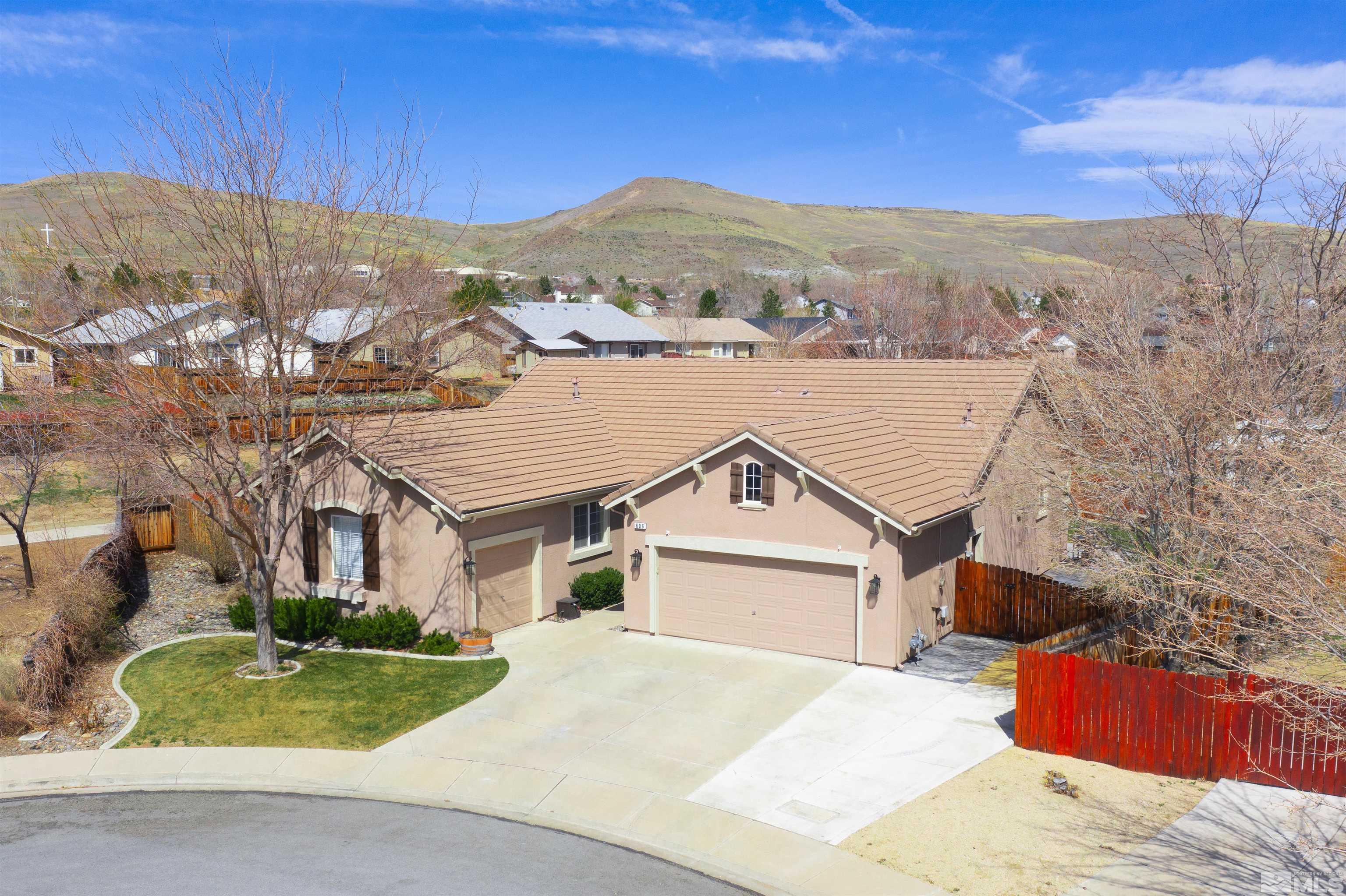 606 Junction Peak Court