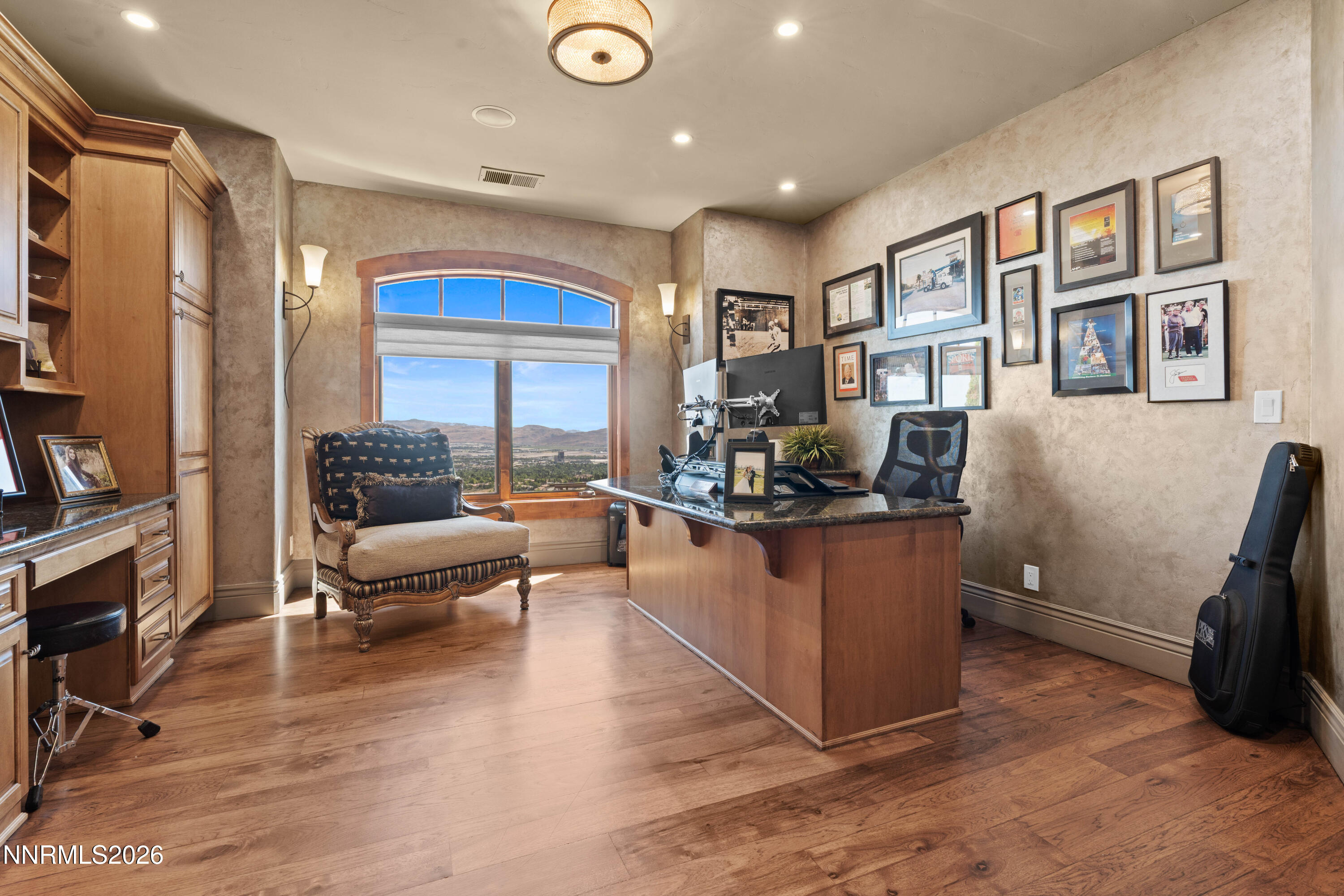 4816 Piney Woods Court