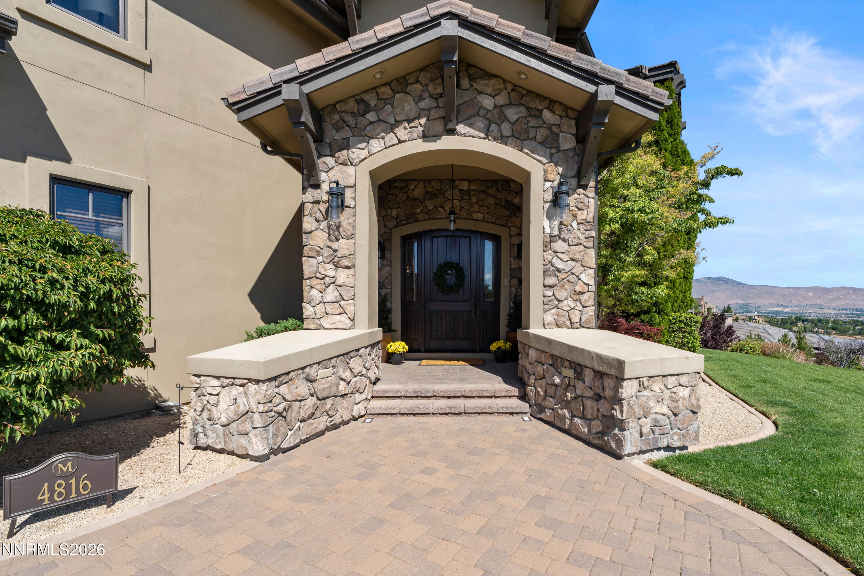 4816 Piney Woods Court