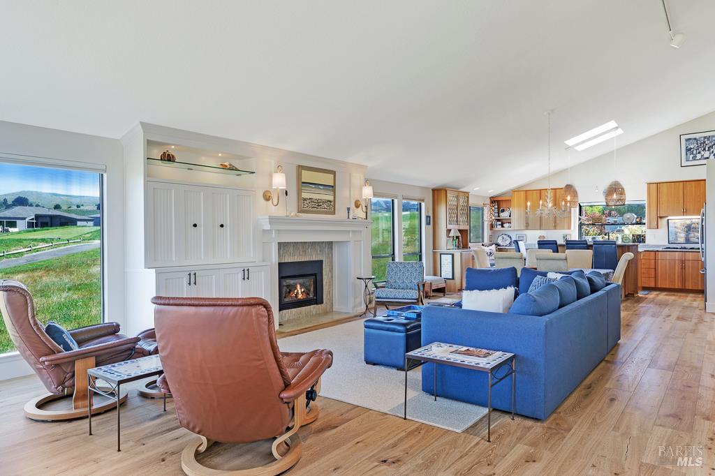 21199 Hummingbird Ct