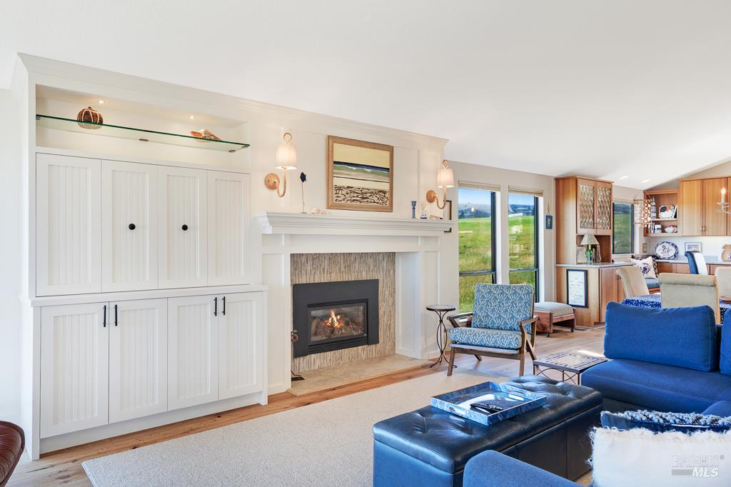 21199 Hummingbird Ct