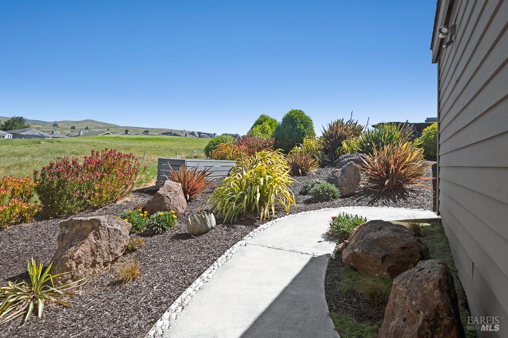 21199 Hummingbird Ct