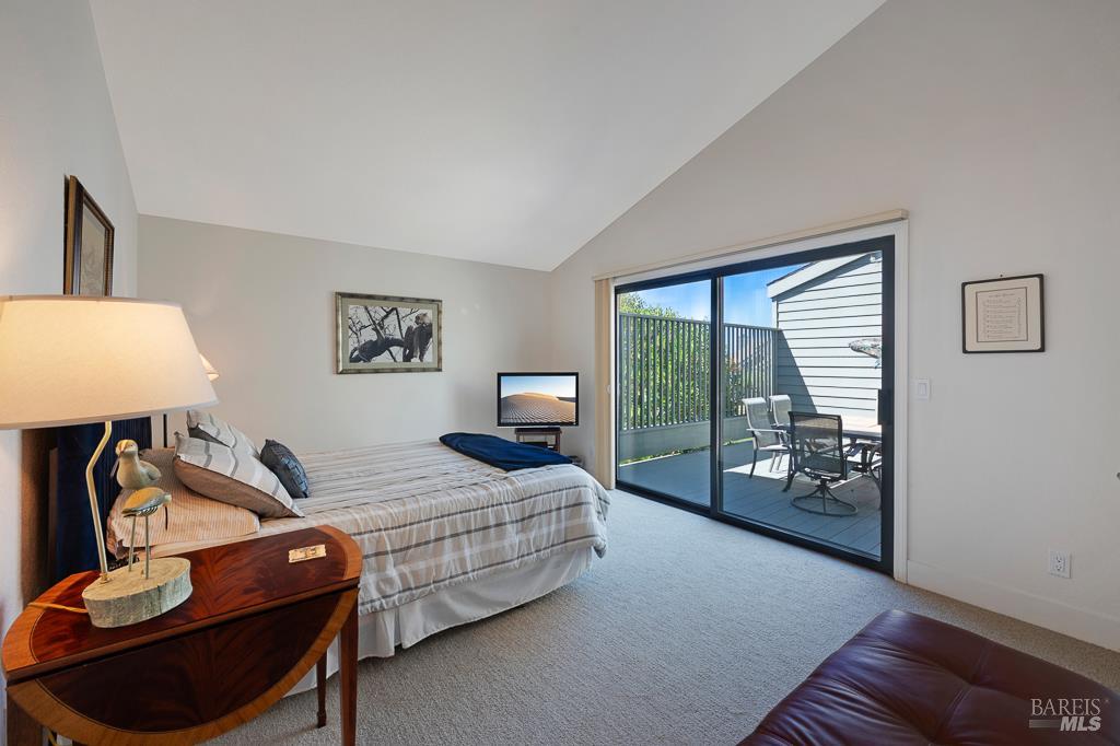 21199 Hummingbird Ct