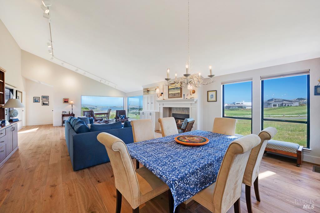 21199 Hummingbird Ct