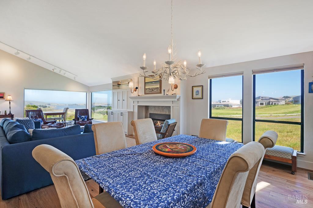 21199 Hummingbird Ct