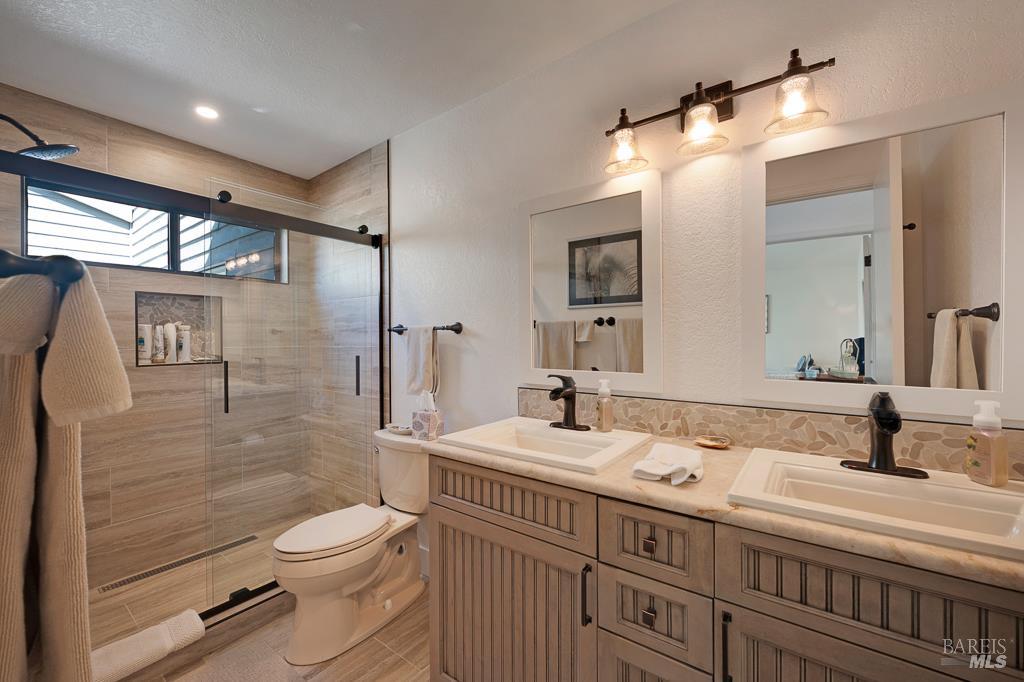 21199 Hummingbird Ct