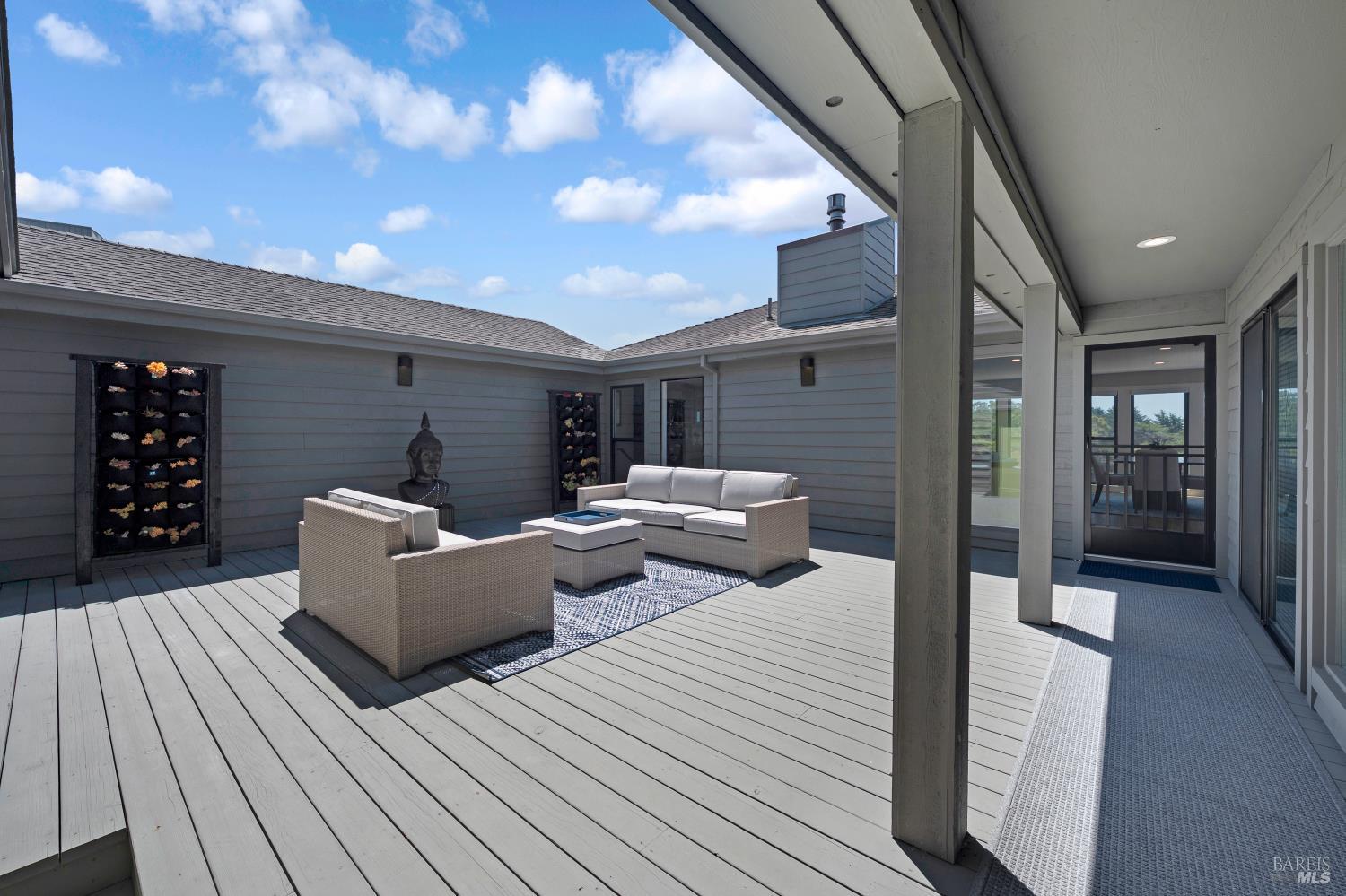 142 Poppy Ct