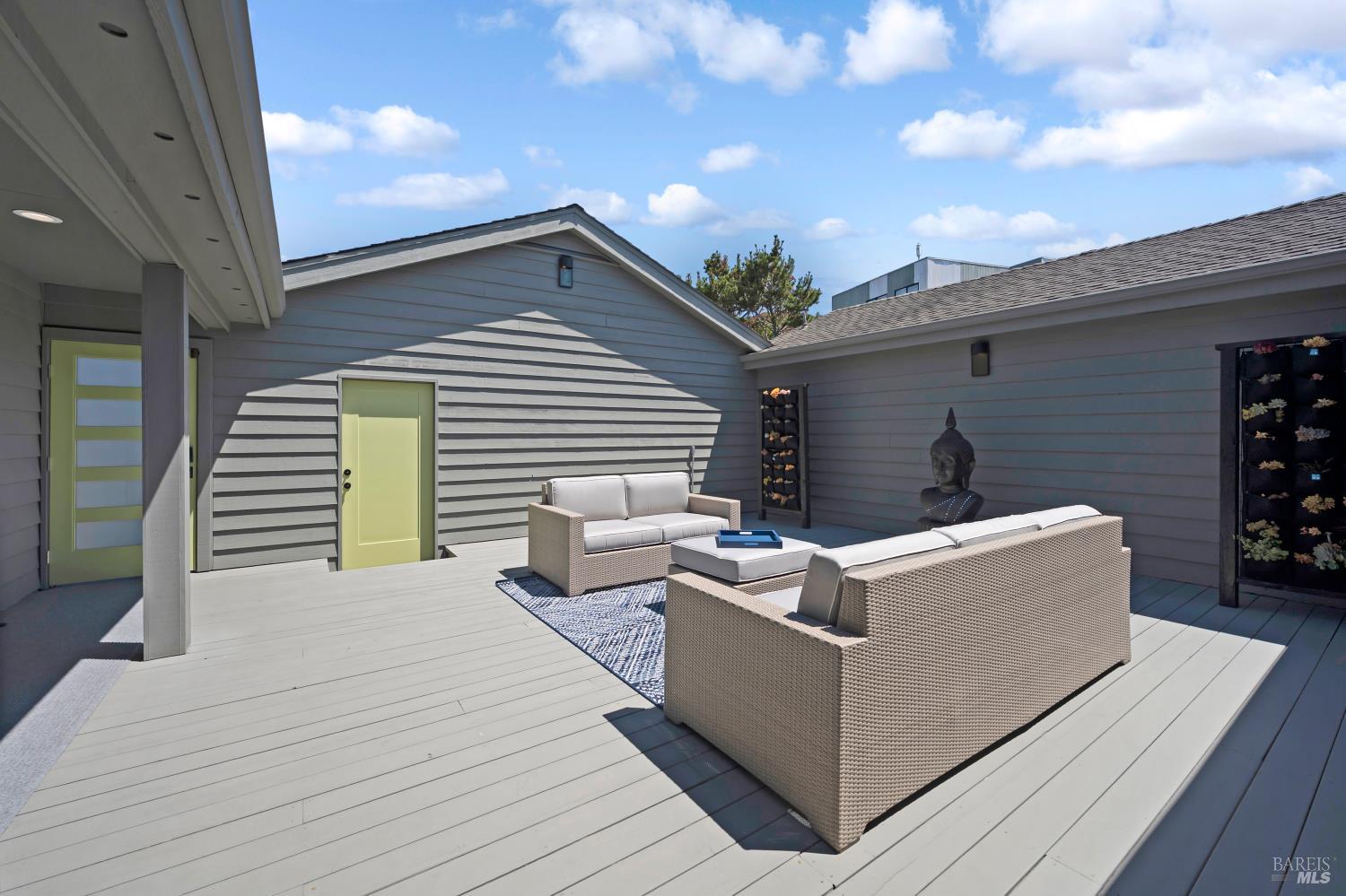 142 Poppy Ct