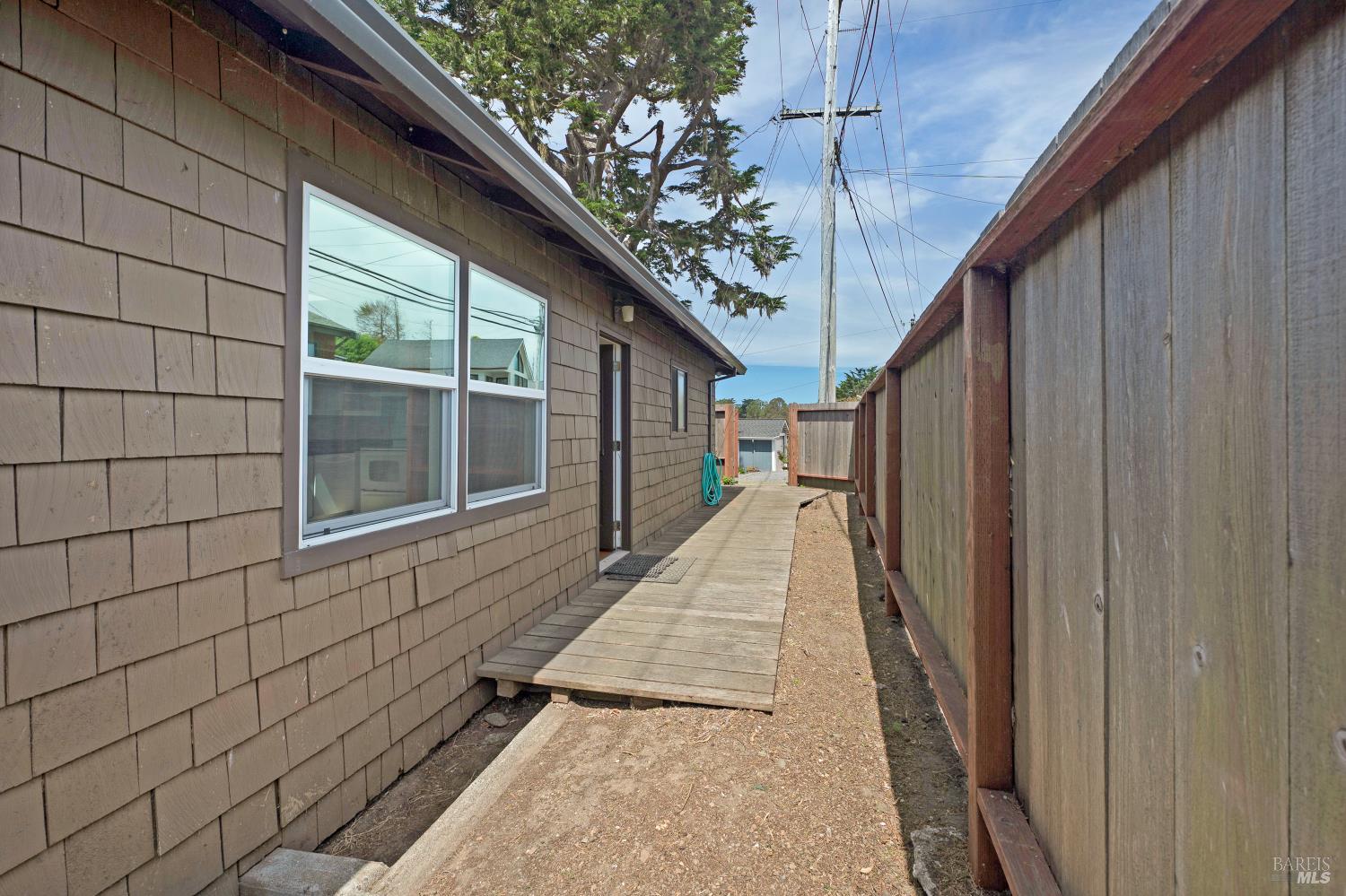 1165 Highway 1