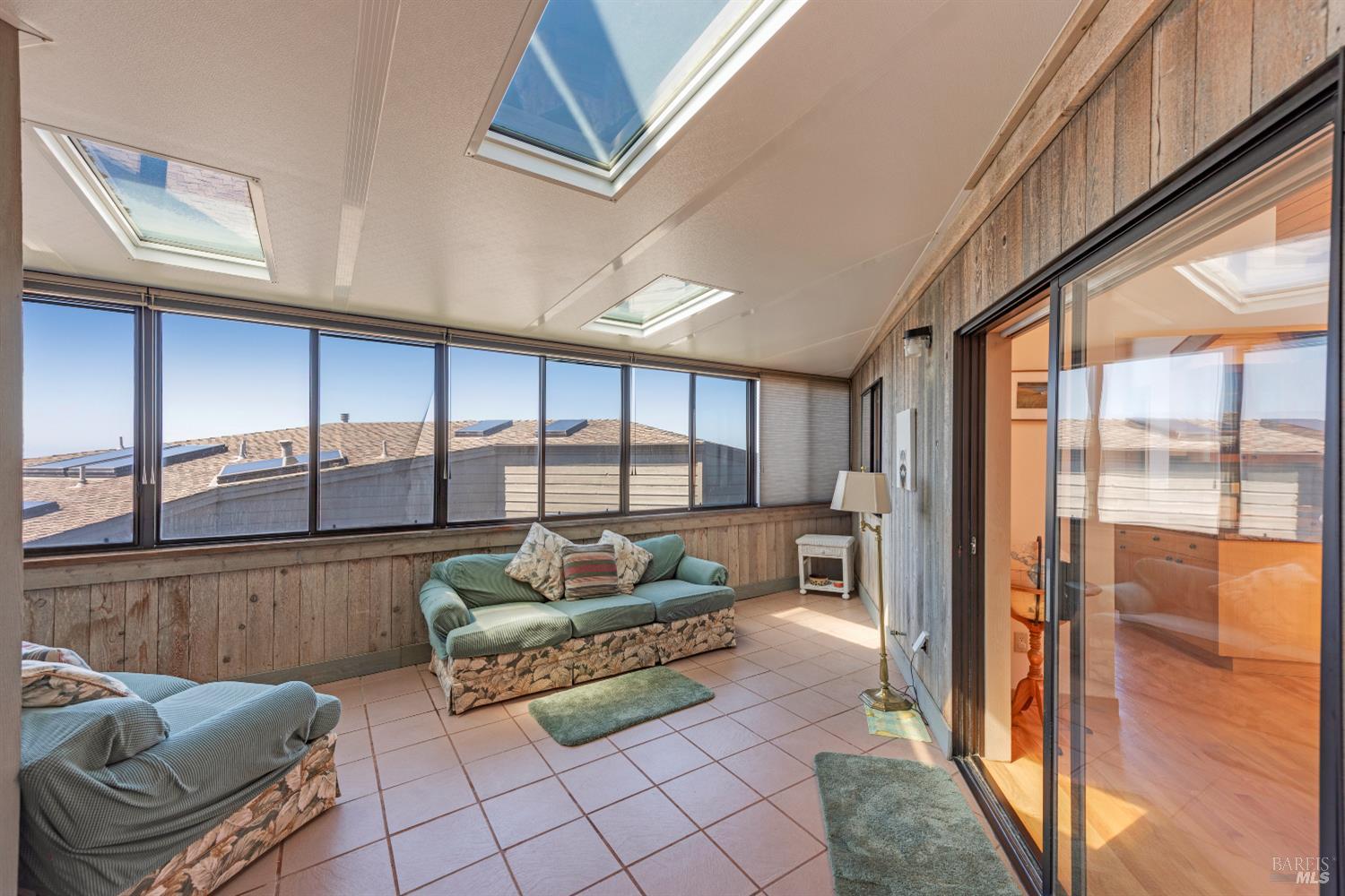 1011 Sea Eagle Loop