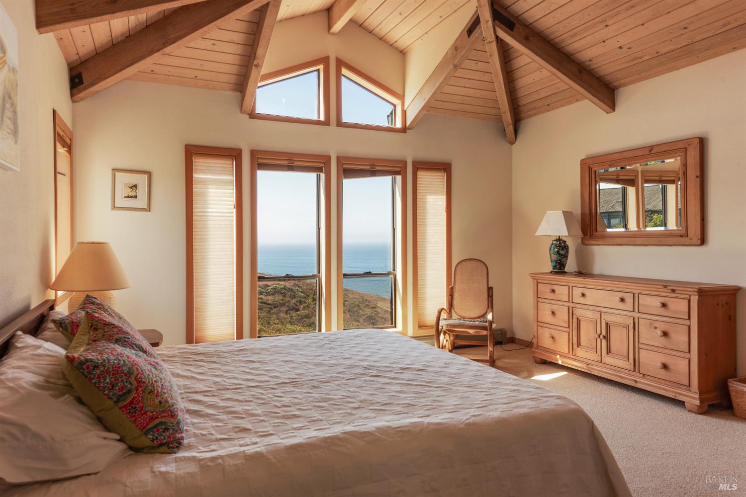 1011 Sea Eagle Loop