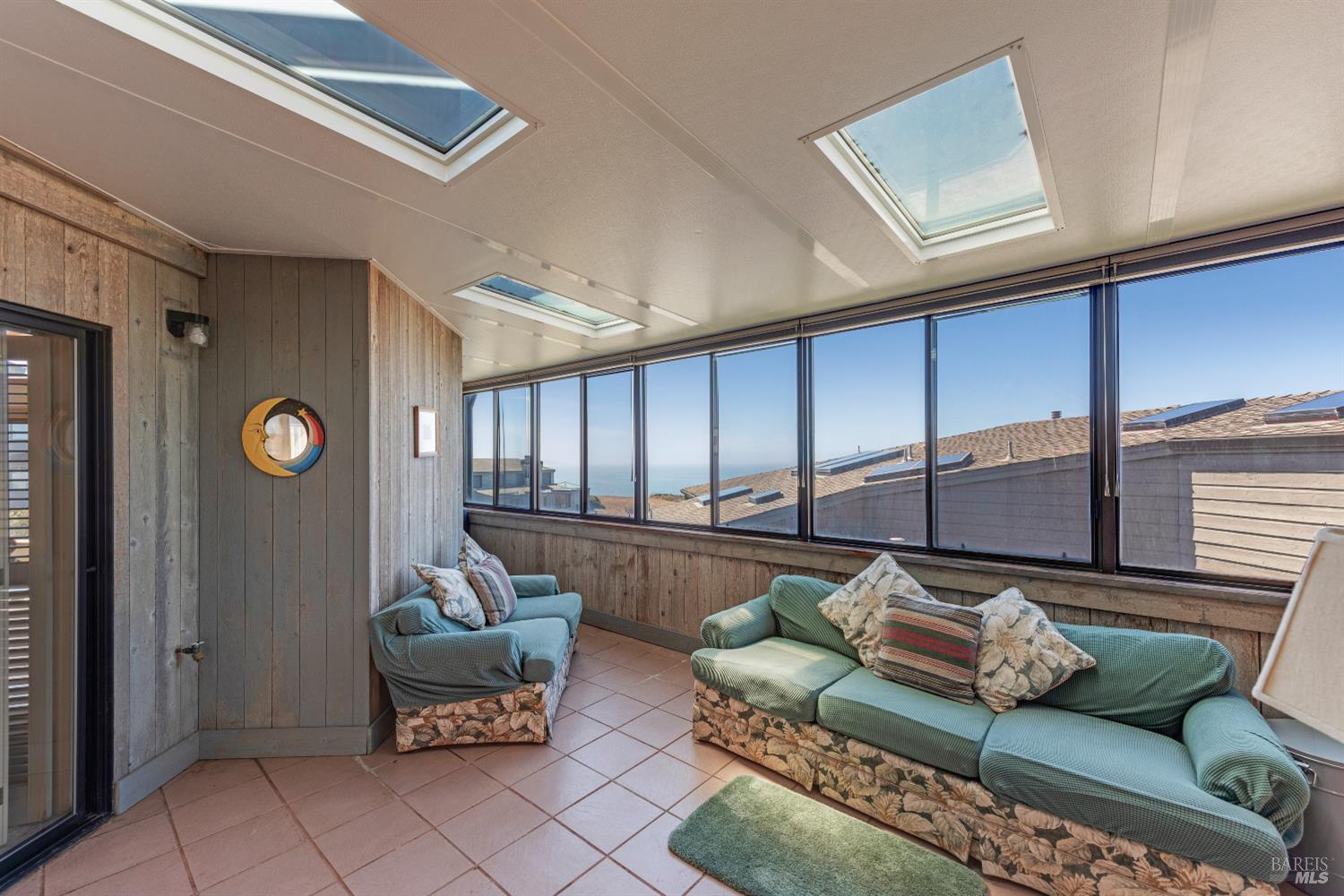 1011 Sea Eagle Loop