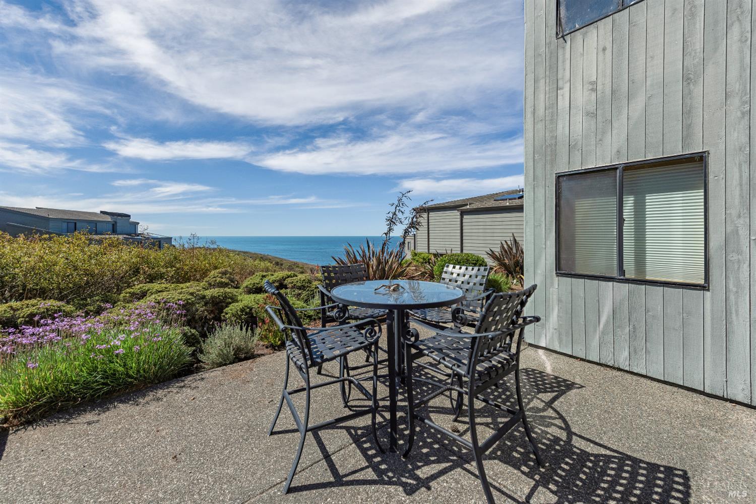 1011 Sea Eagle Loop