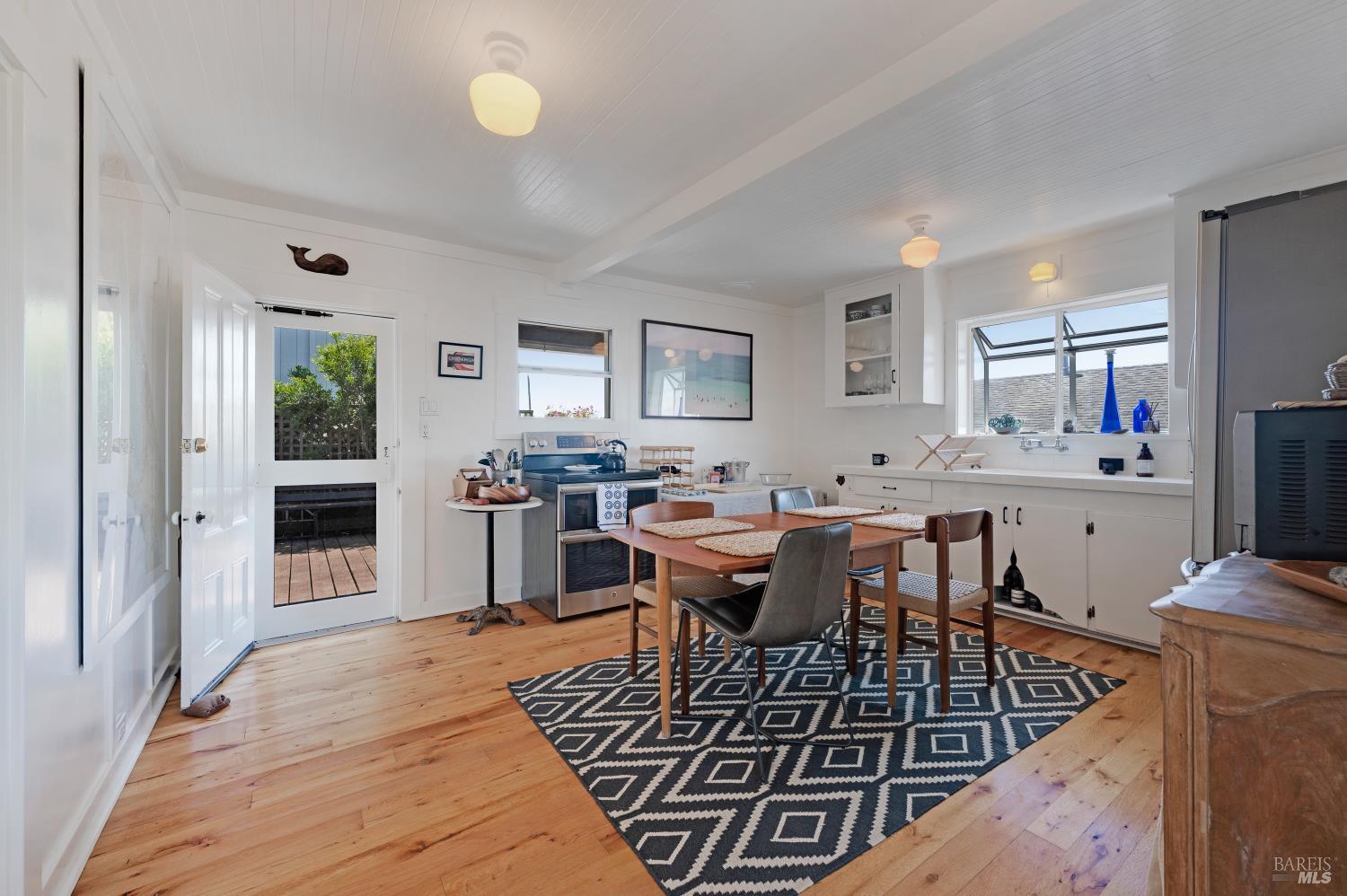 140 Kent Ave