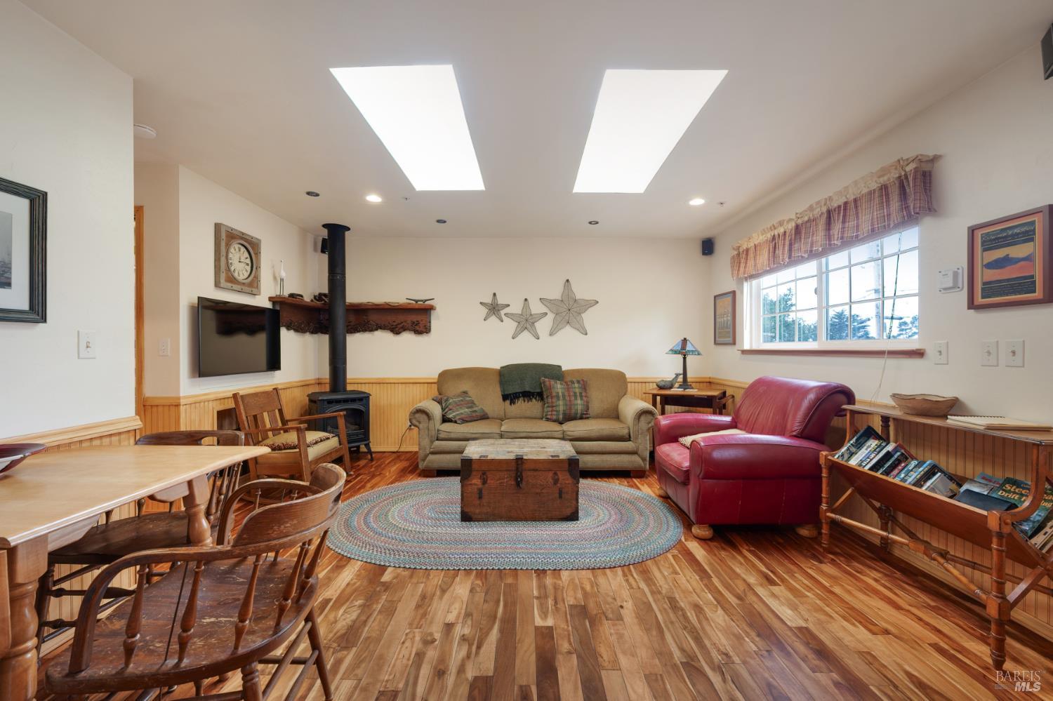 1534 Highway 1