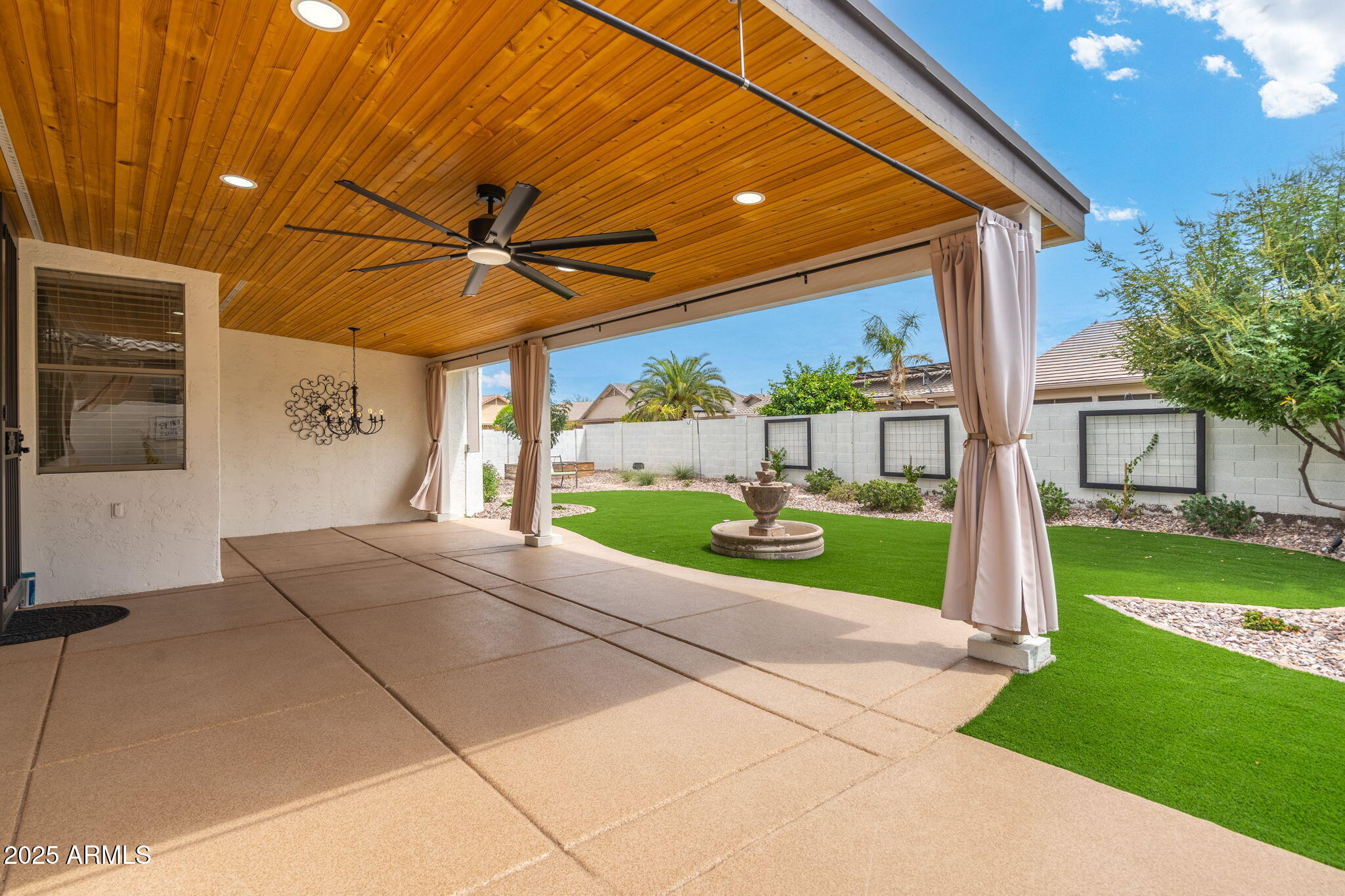 17687 N COCONINO Drive