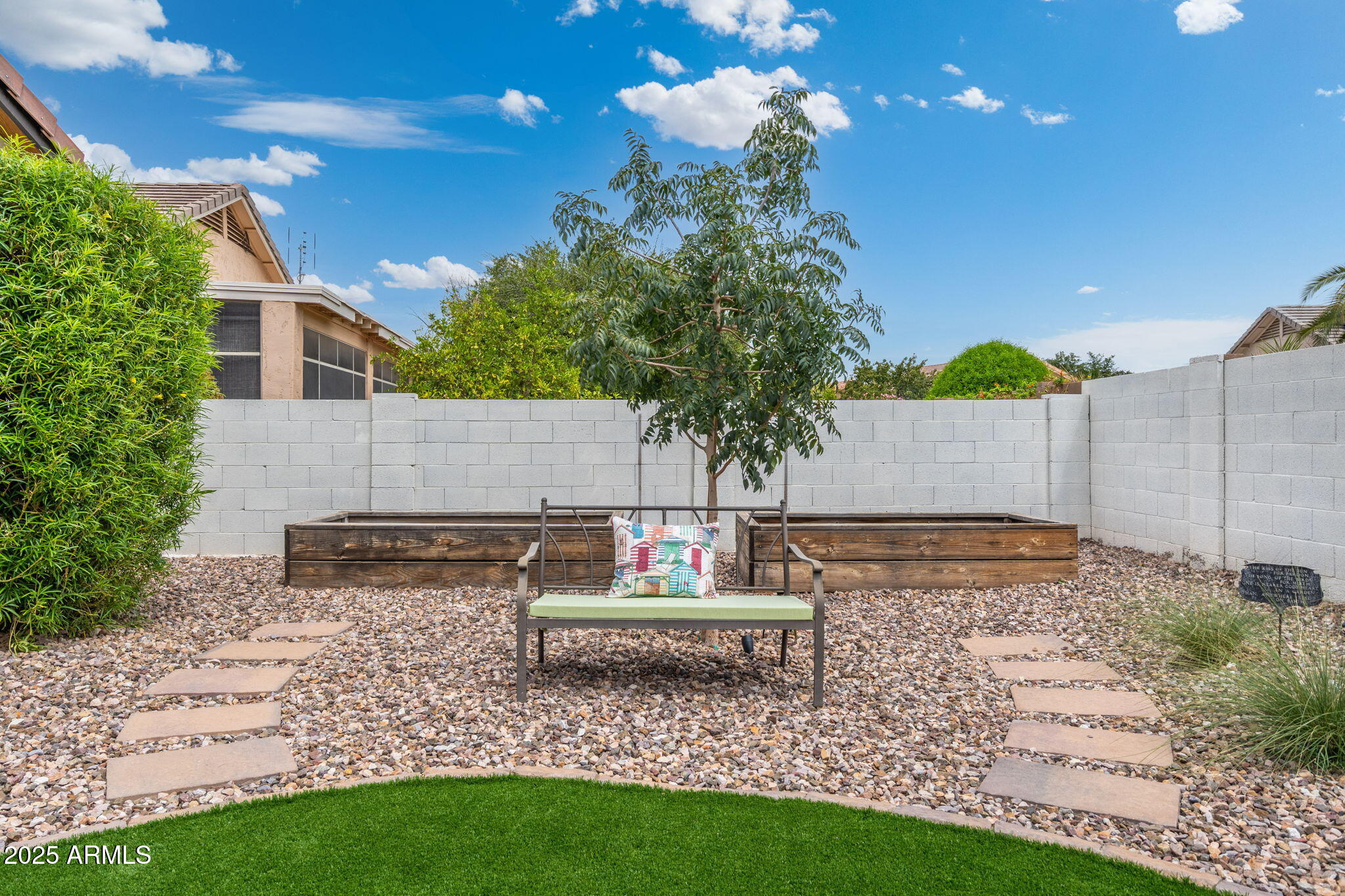 17687 N COCONINO Drive