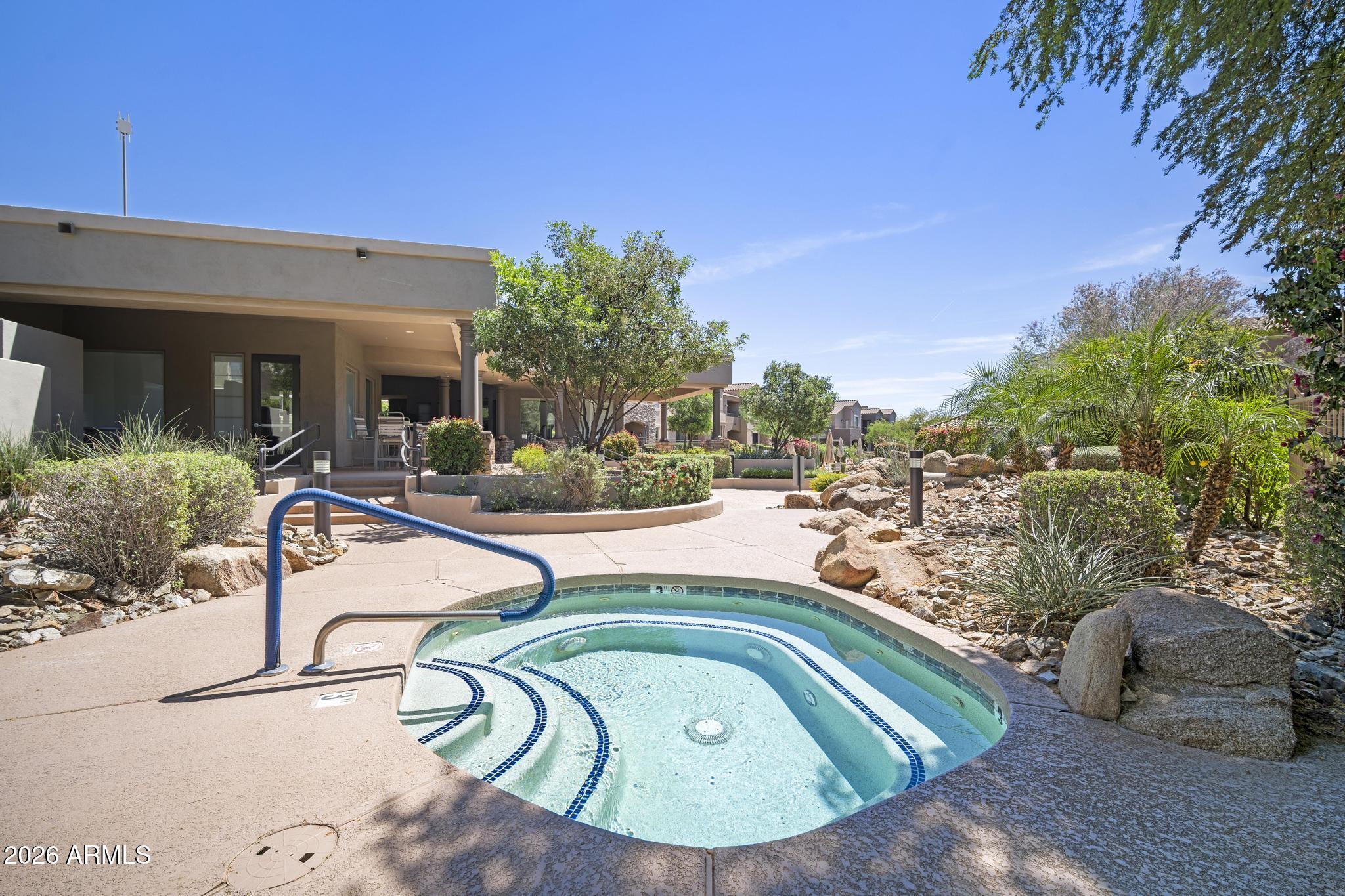 19475 N GRAYHAWK Drive 1078