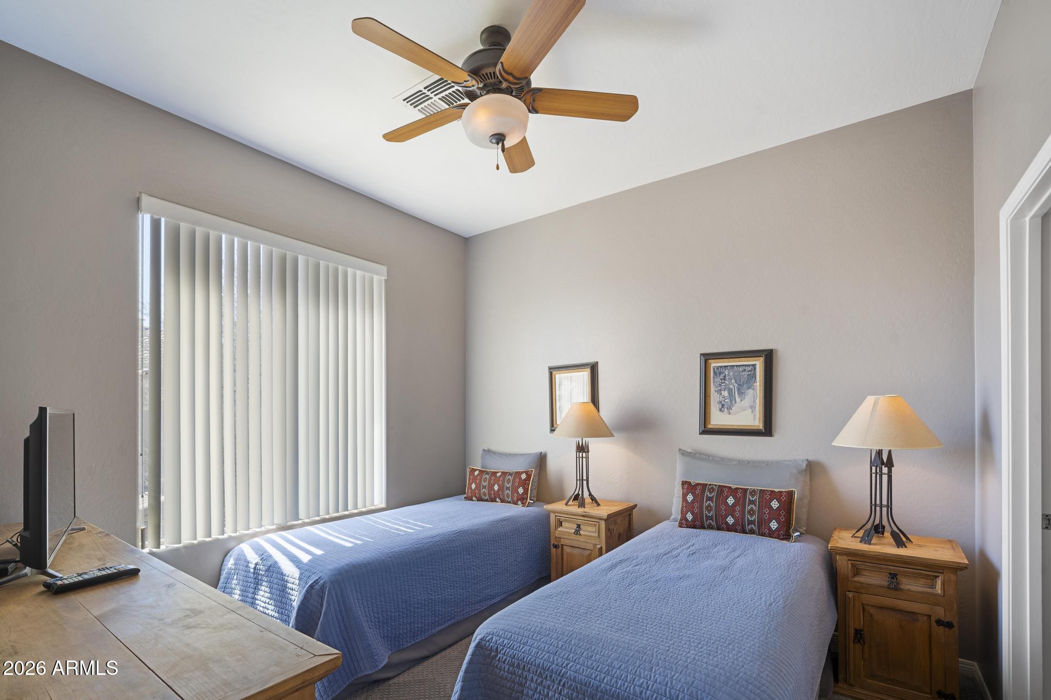 19475 N GRAYHAWK Drive 1078