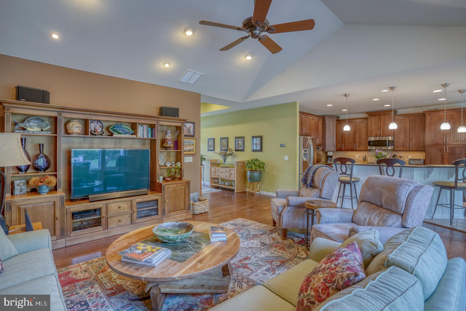 18522 Rose Ct