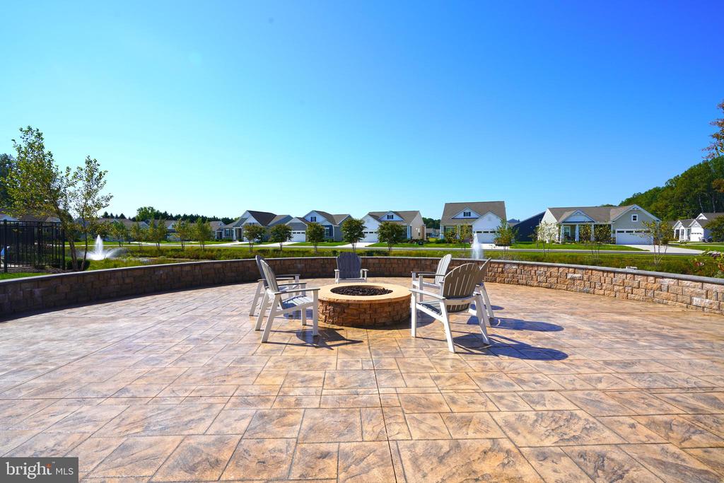 23014 Bourbon Cir