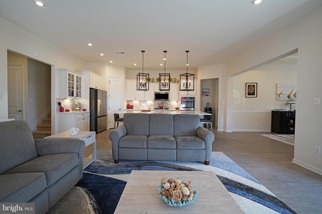 23014 Bourbon Cir