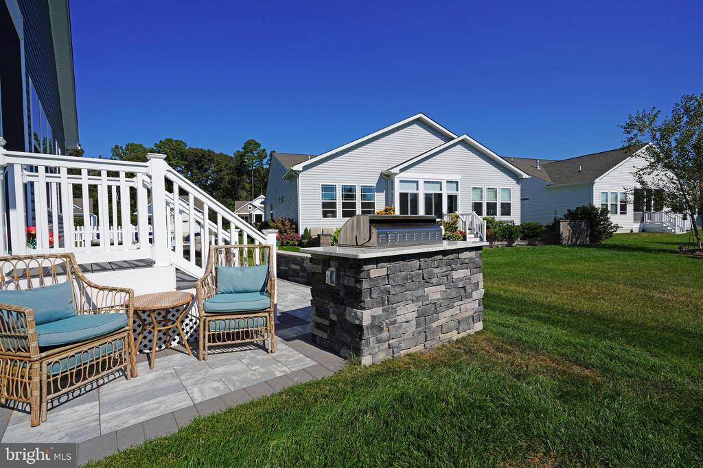 23014 Bourbon Cir