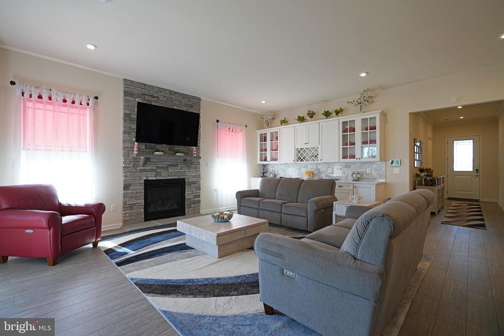 23014 Bourbon Cir