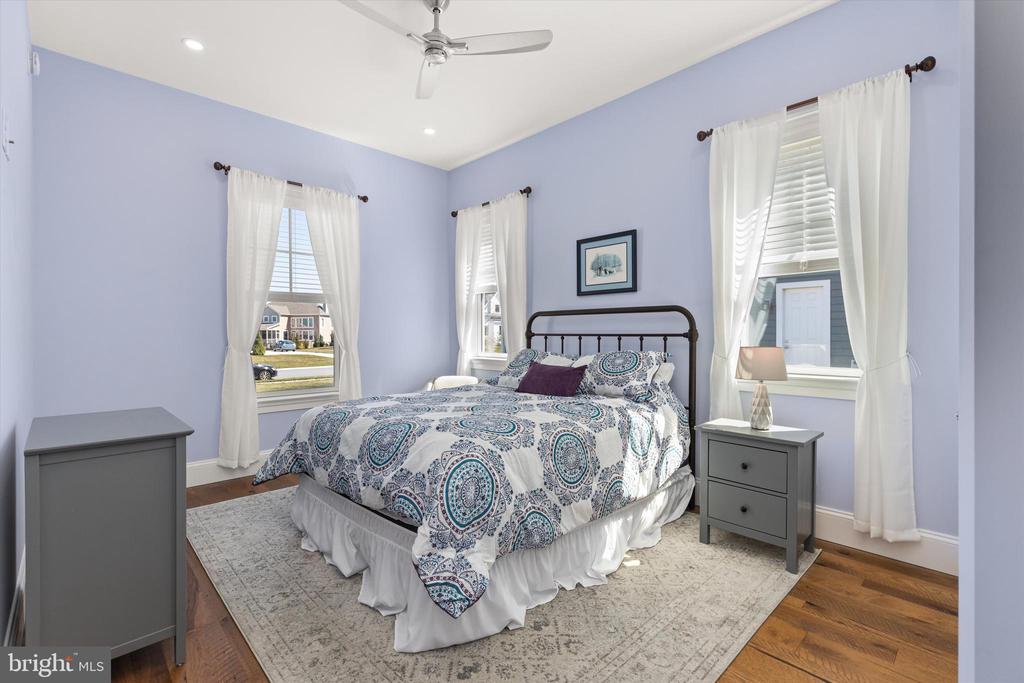 30816 Stallion Ln