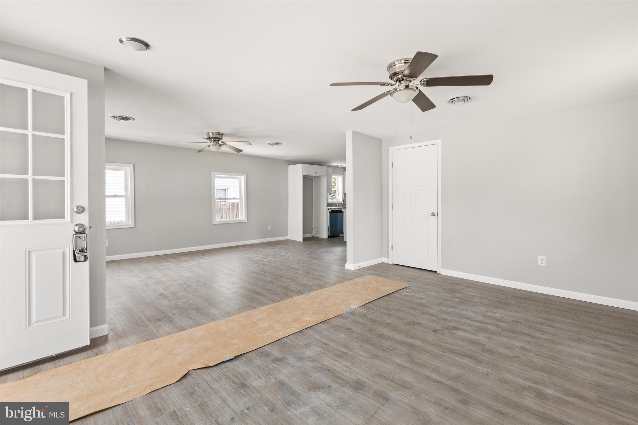 312 Center St