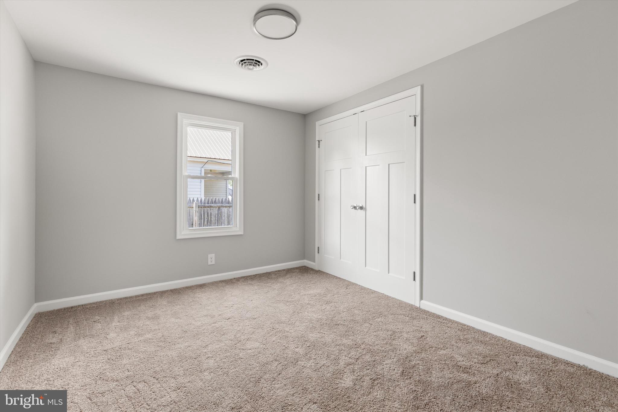 312 Center St