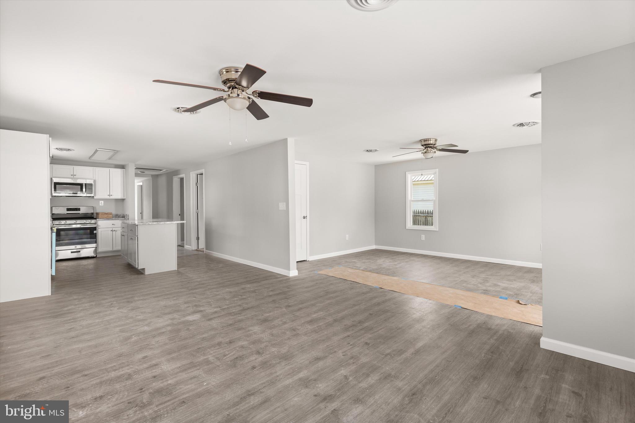 312 Center St