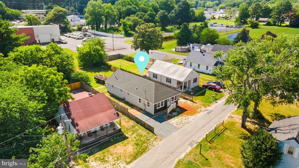 312 Center St