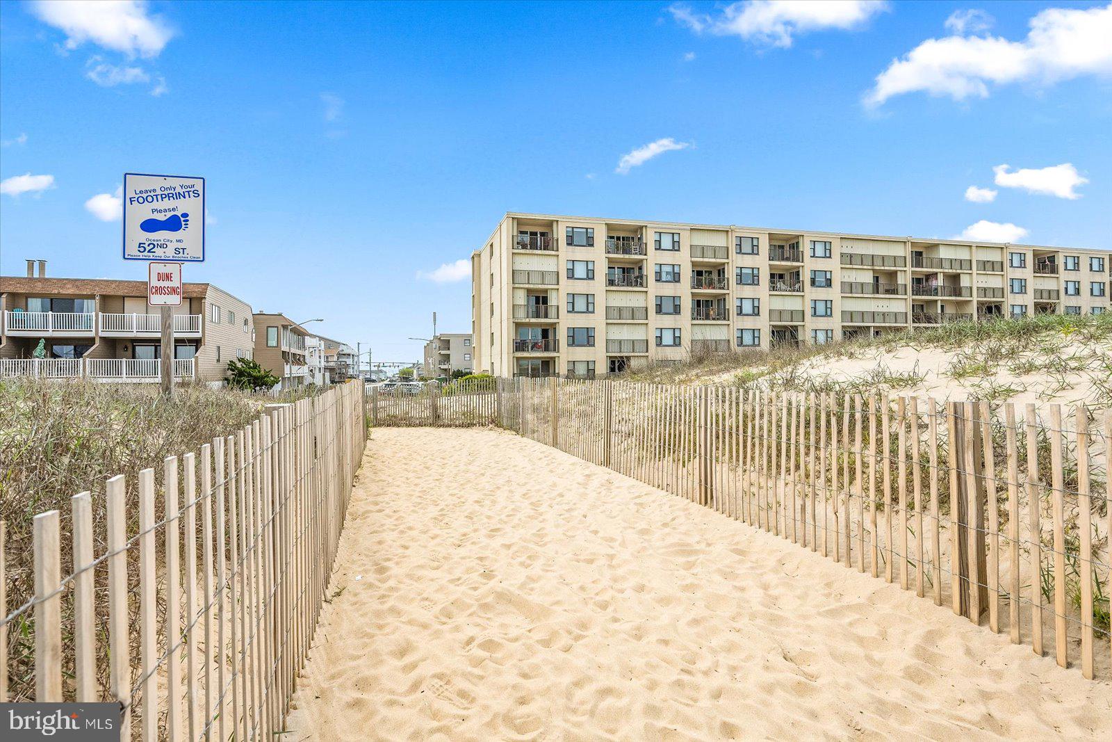 5201 Atlantic Ave #208