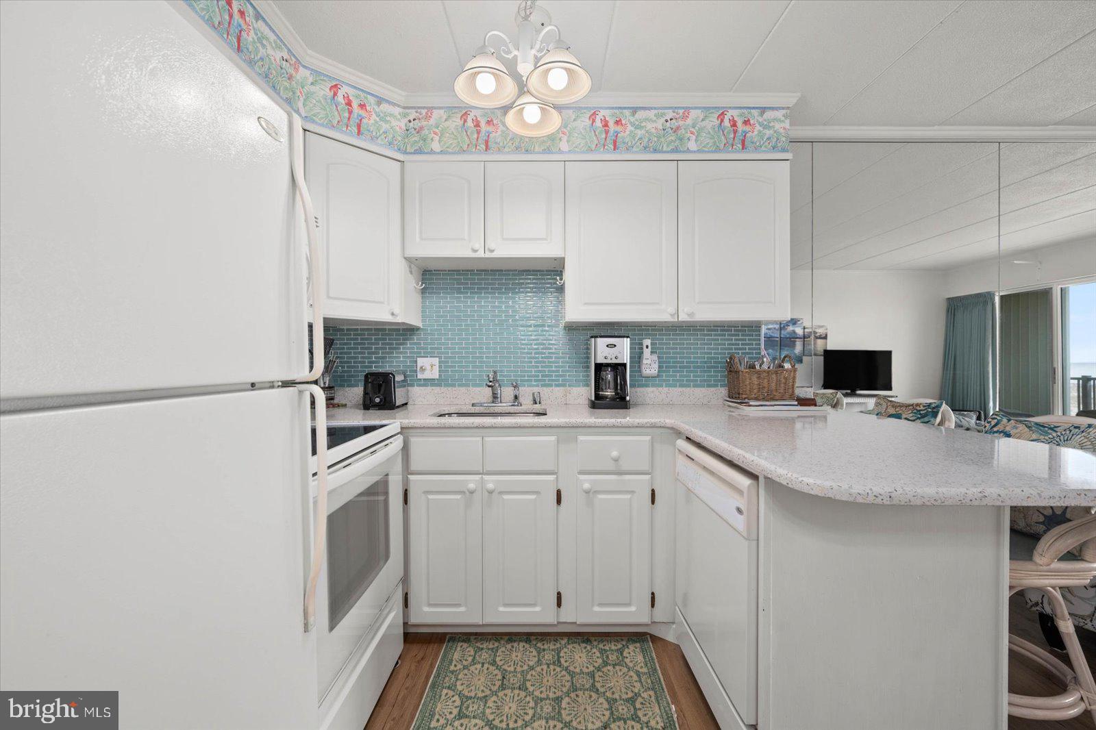 5201 Atlantic Ave #208