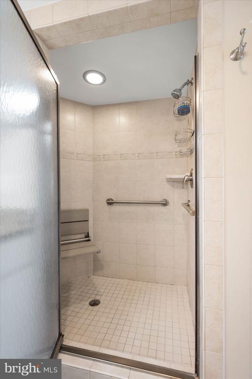 4201 Coastal Hwy #402 Makai