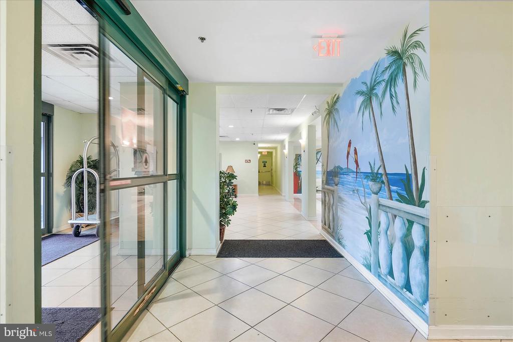 4201 Coastal Hwy #402 Makai