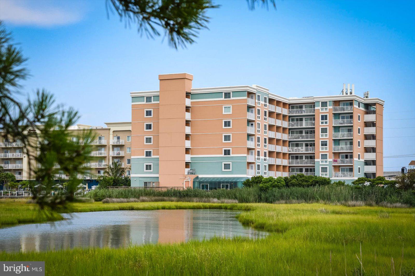 4201 Coastal Hwy #402 Makai