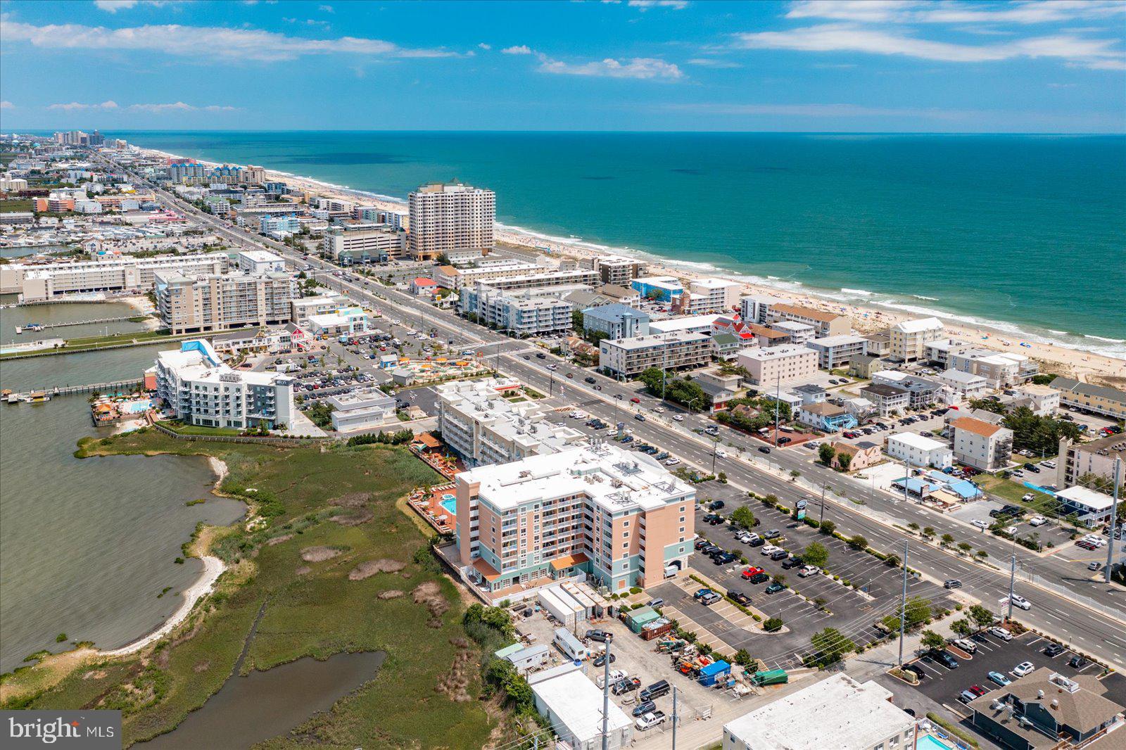 4201 Coastal Hwy #402 Makai