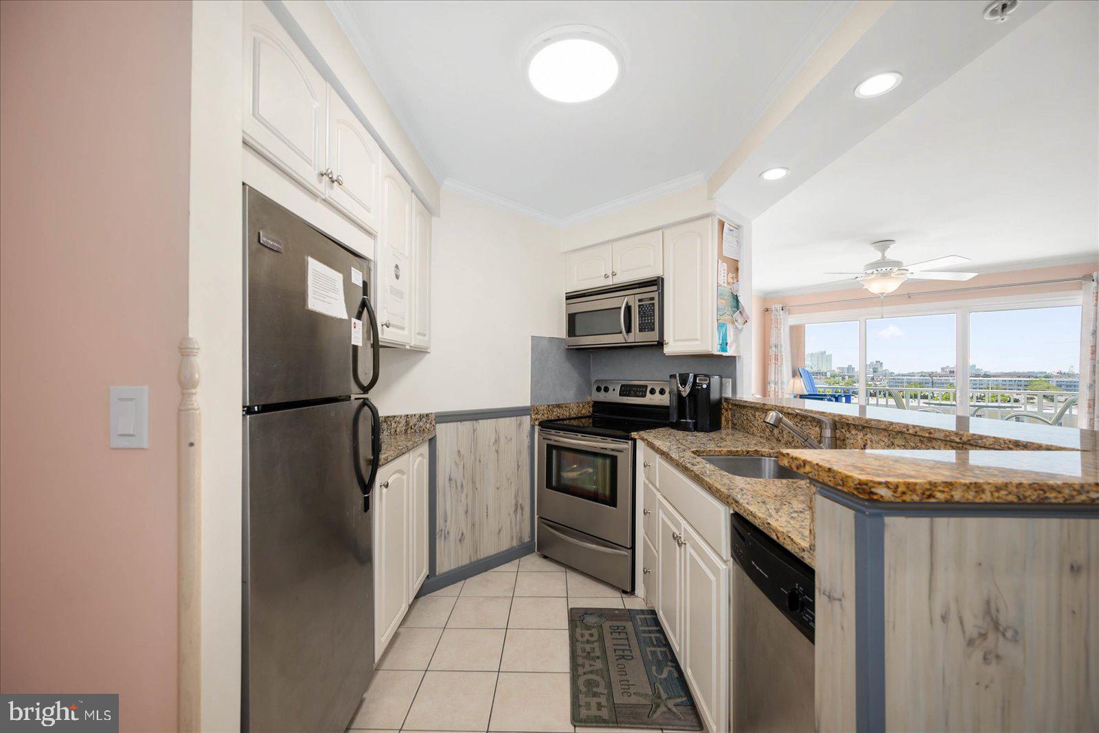 4201 Coastal Hwy #402 Makai