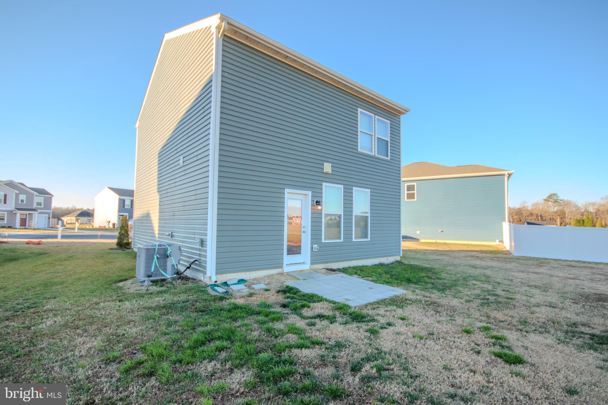 1934 N Old Mill Dr