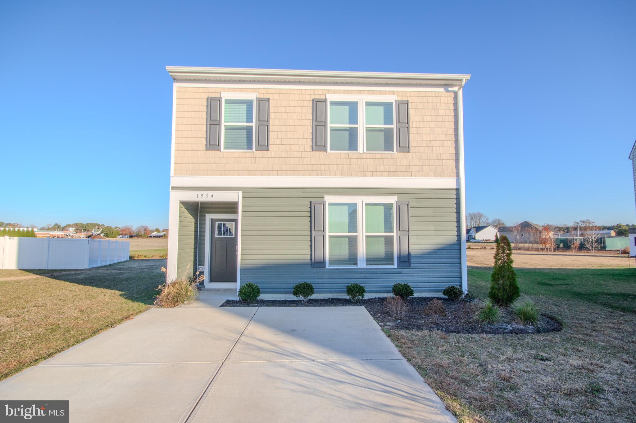 1934 N Old Mill Dr