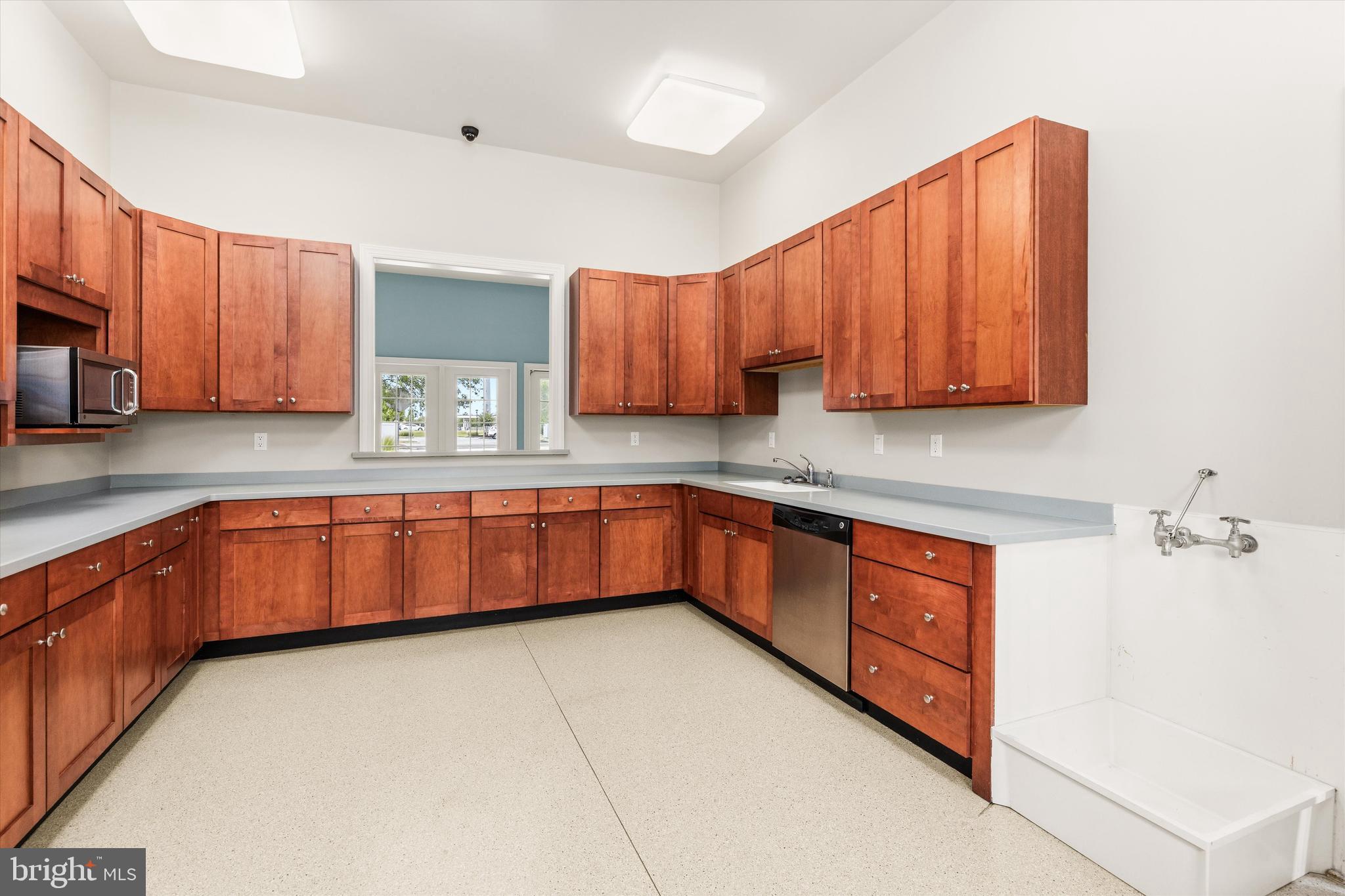 12906 SAND BAR LANE 4 & BOATSLIP M20