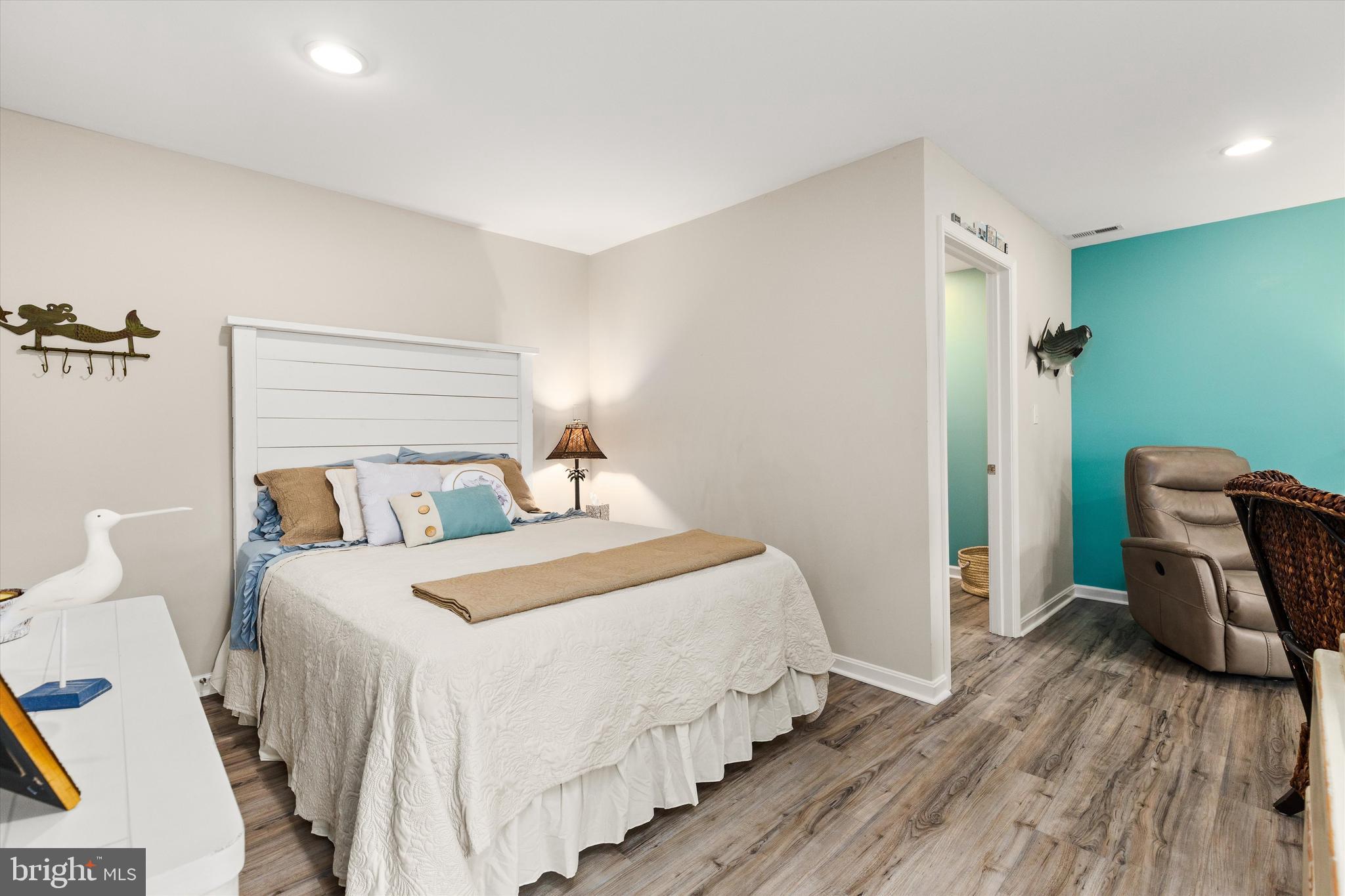12906 SAND BAR LANE 4 & BOATSLIP M20