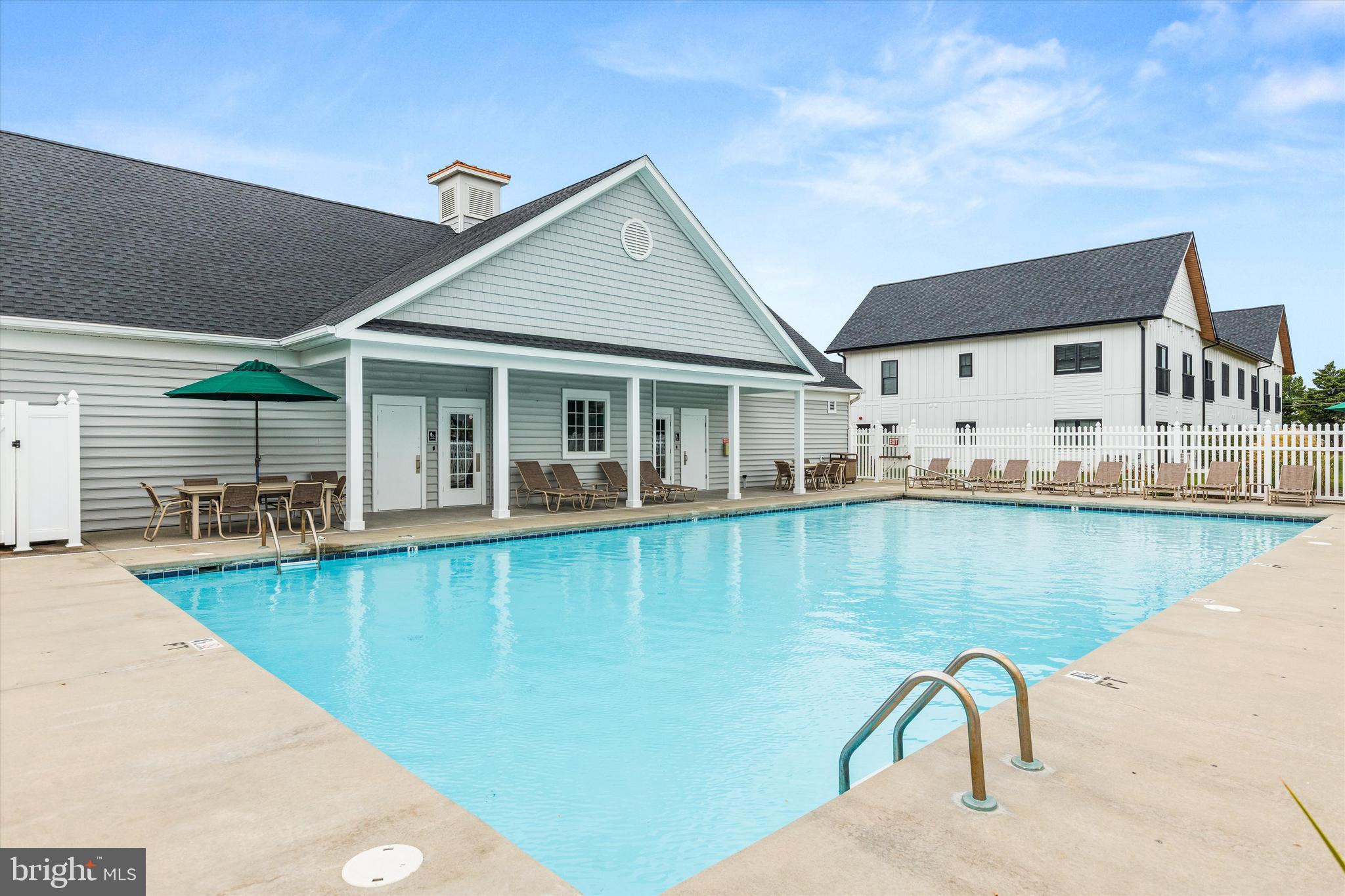 12906 SAND BAR LANE 4 & BOATSLIP M20