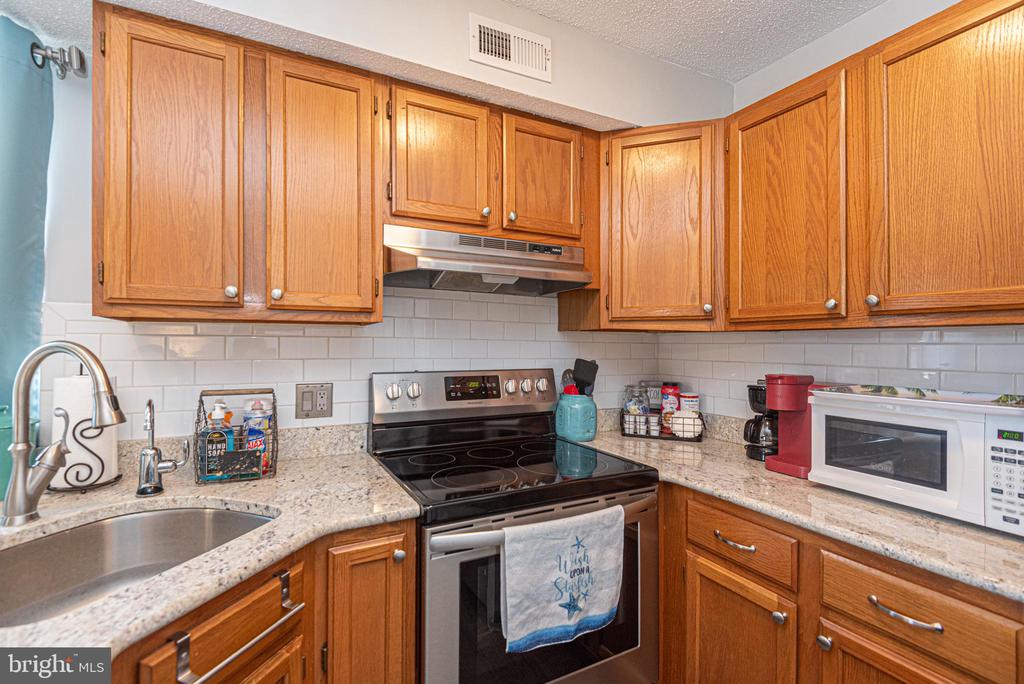 204 33RD STREET 10101