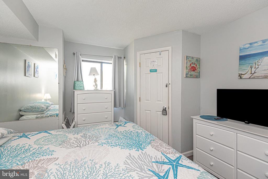204 33RD STREET 10101