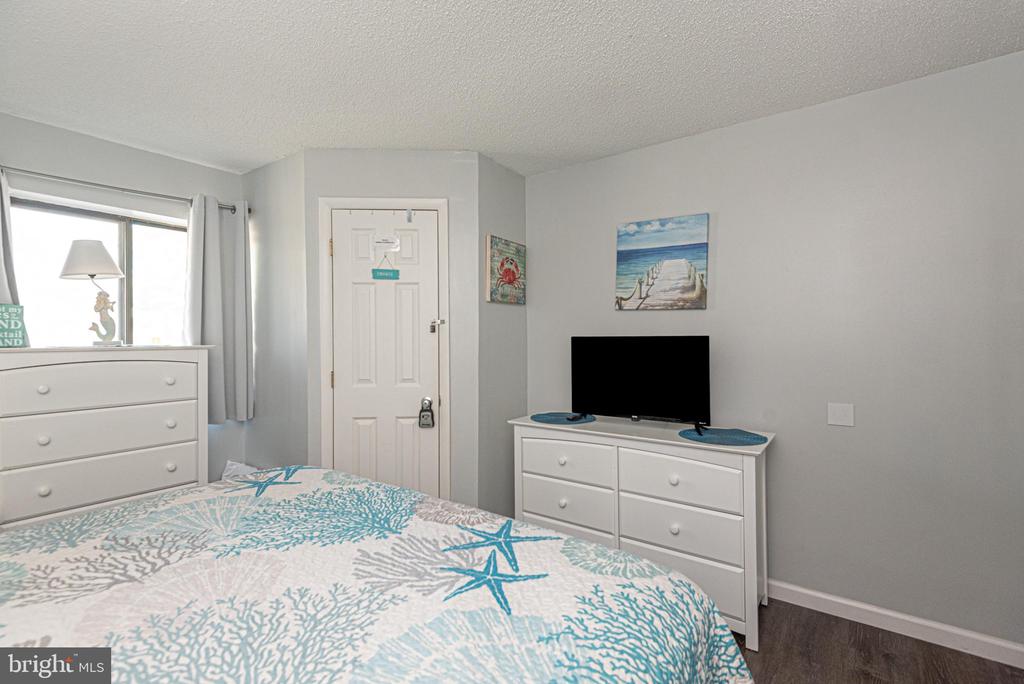 204 33RD STREET 10101