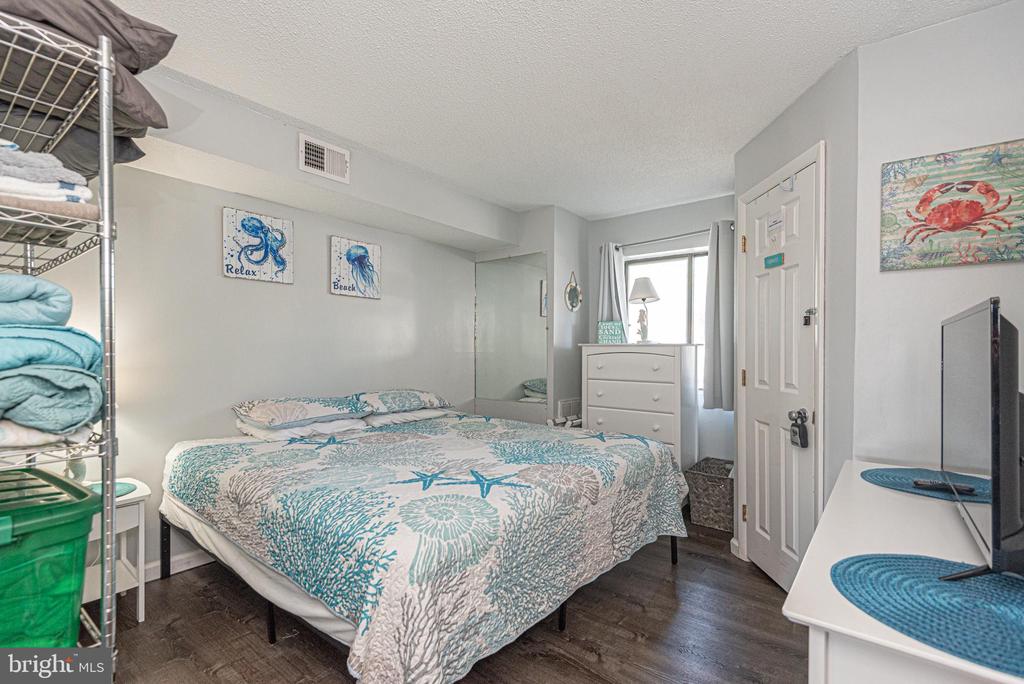 204 33RD STREET 10101