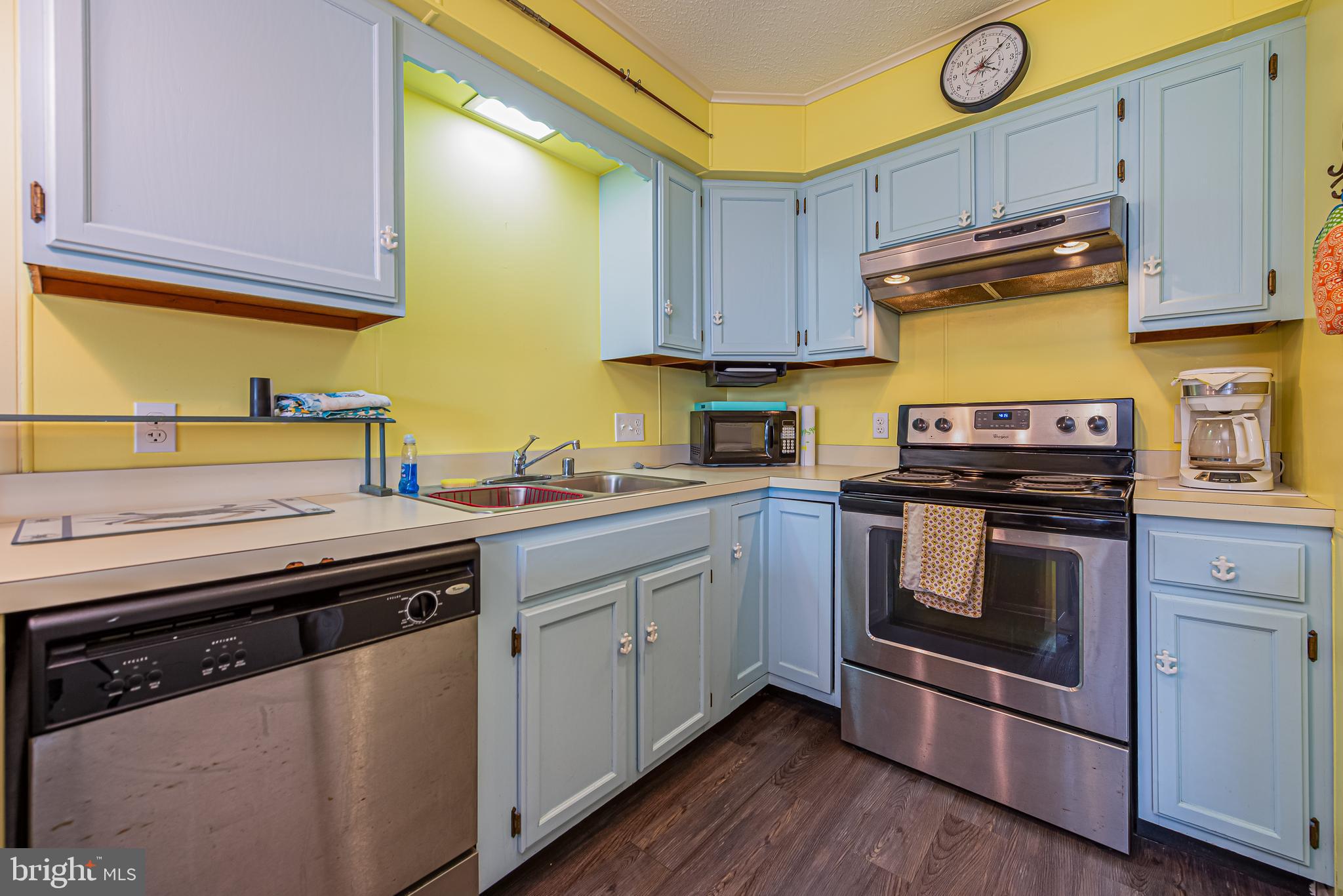 4000 COASTAL HIGHWAY 212